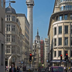 Londyn City, kolumna Monument projektu Christophera Wrena.